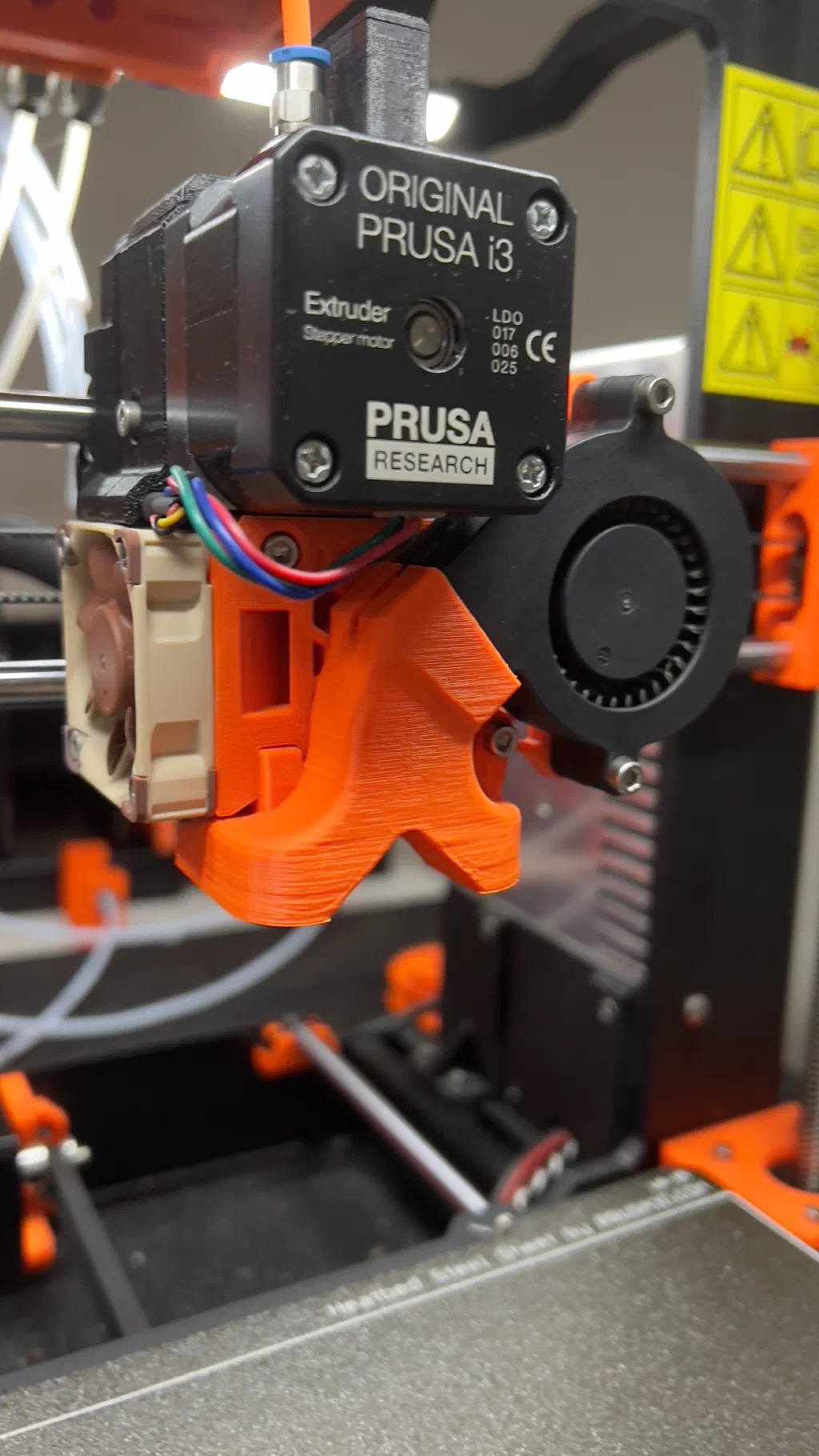 The printhead with the new fan shroud from the other side